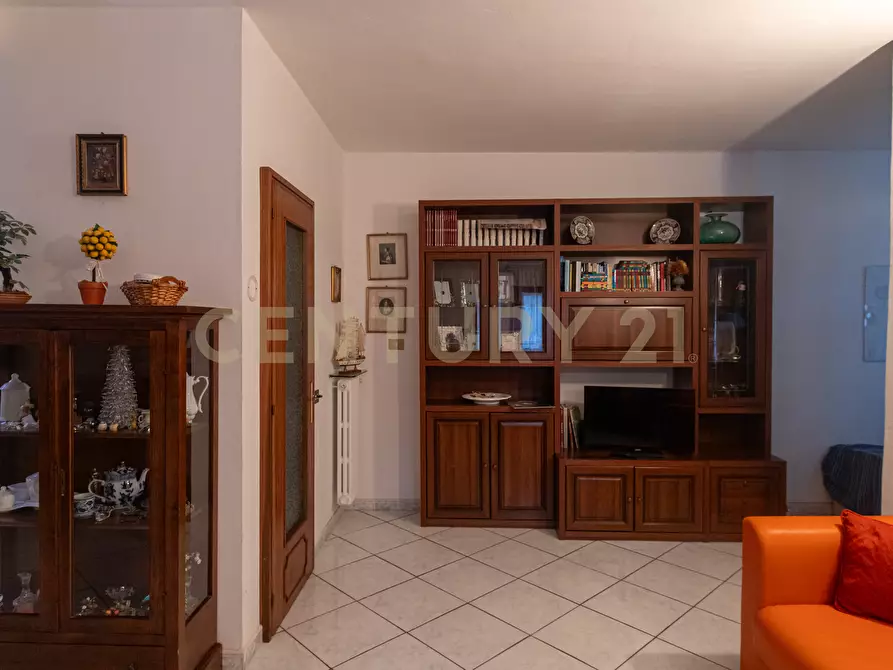 Immagine 3 di Quadrilocale in vendita  in Via Bartoli 5 a Follonica