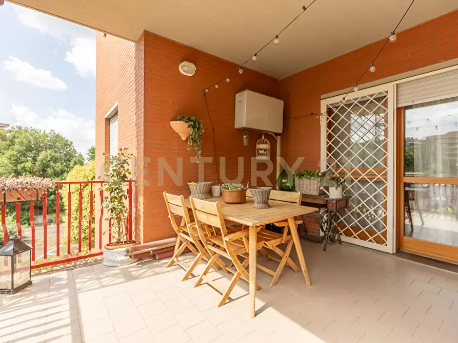 Immagine 1 di Quadrilocale in vendita  in Via Moggio Udinese 28 a Roma