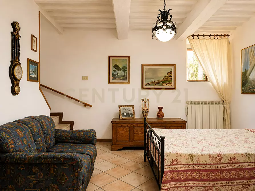 Immagine 10 di Pentalocale in vendita  in Via Aldobrandeschi 53 a Castell'azzara