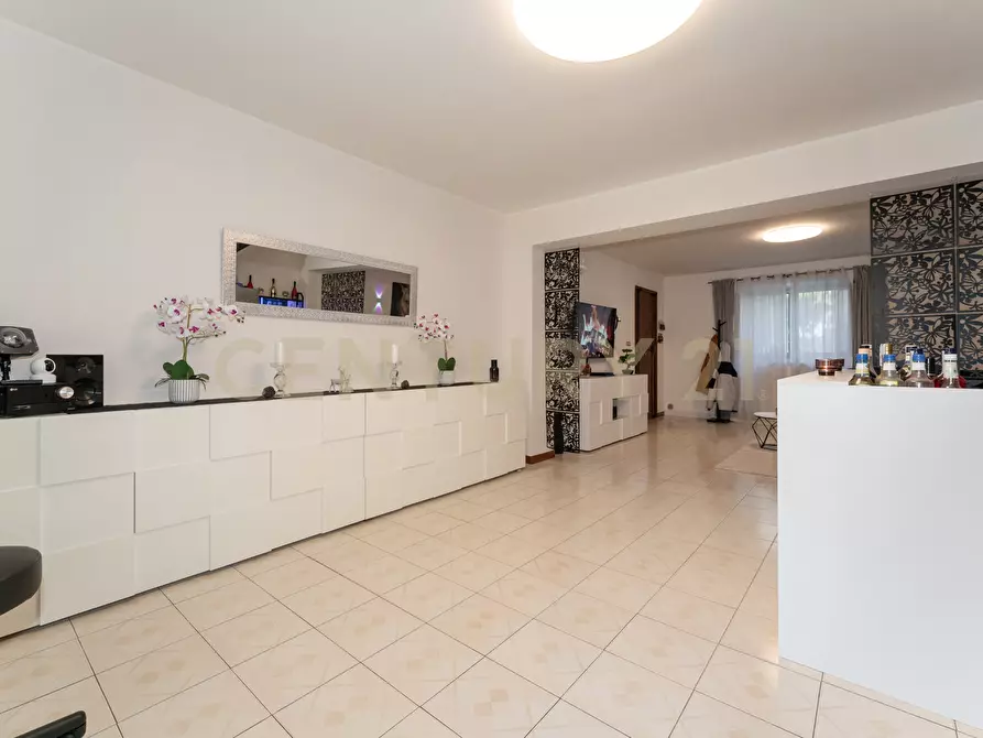 Immagine 7 di Porzione di casa in vendita  in Via XXXI Maggio 34 a Catania