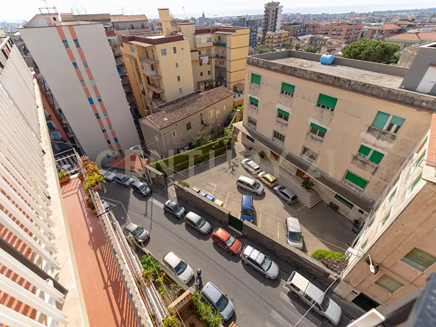 Immagine 54 di Attico in vendita  in Viale Mario Rapisardi 353 a Catania