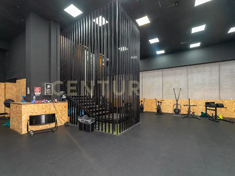 Immagine 41 di Attività commerciale in vendita  in Viale del Commercio a Misterbianco