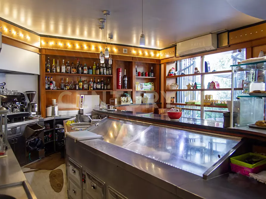 Immagine 15 di Bar / Ristorante in vendita  in Viale Bruno Buozzi 27 a Roma