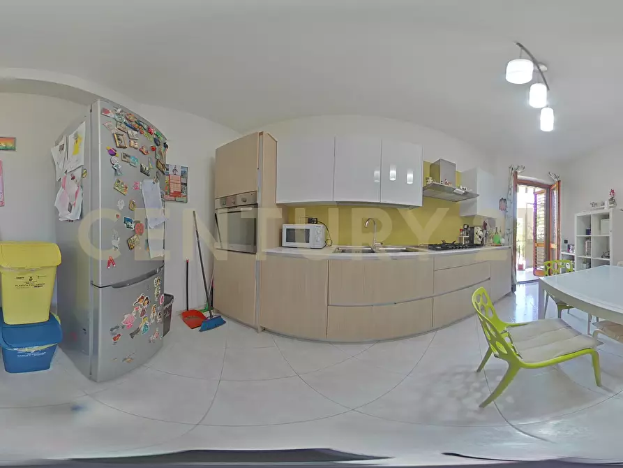 Immagine 45 di Trilocale in vendita  in Via Guglielmo Marconi 107 a Pedara