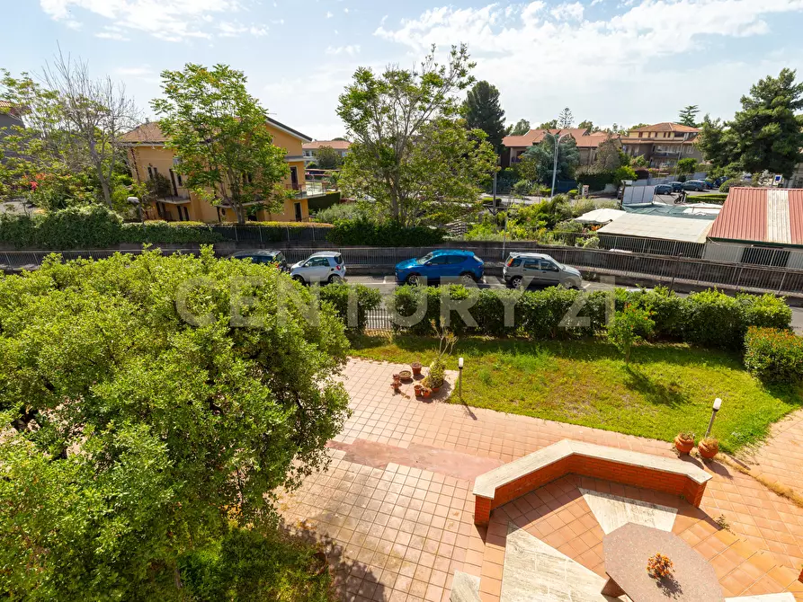 Immagine 44 di Pentalocale in affitto  in Viale Lorenzo Bolano 45 a Catania