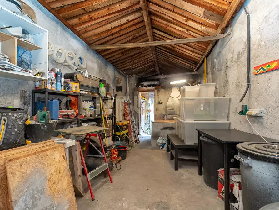 Immagine 44 di Casa indipendente in vendita  in Piazza Guglielmo Marconi 1 a Camporotondo Etneo