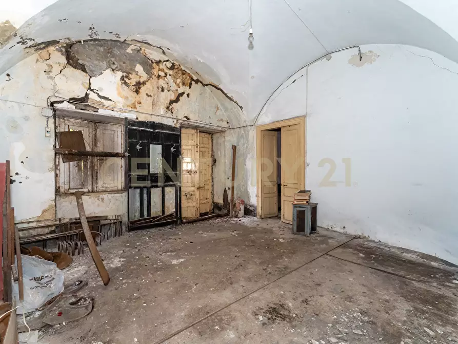 Immagine 57 di Casa indipendente in vendita  in Via Armando Diaz 83 a Zafferana Etnea