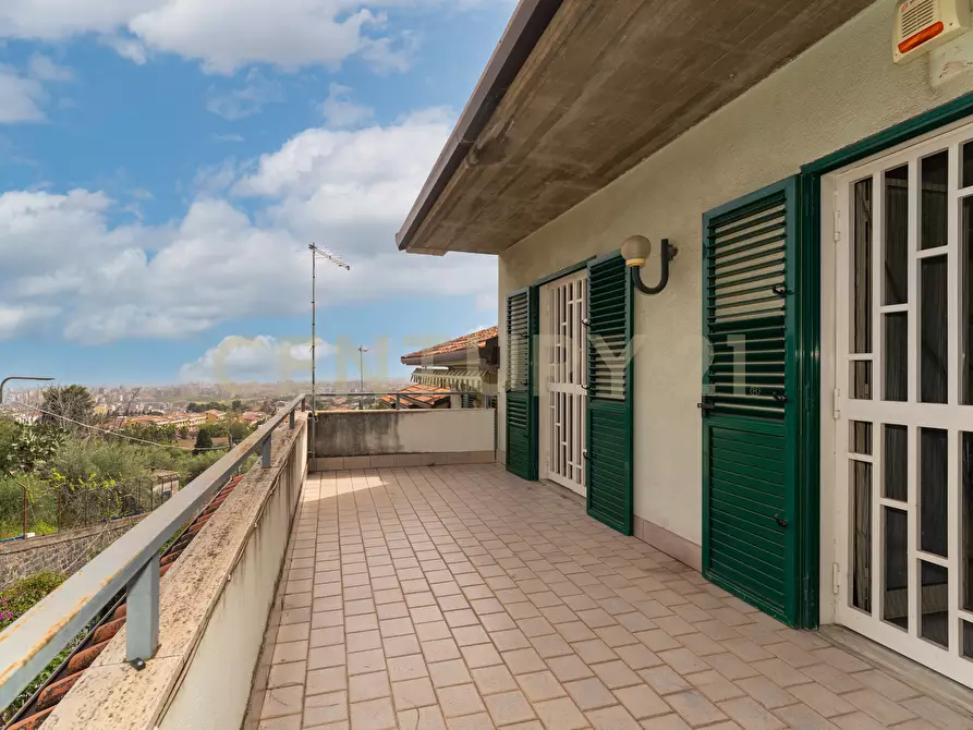 Immagine 59 di Villa in vendita  in Via Santa Rosa da Lima 17 a Catania