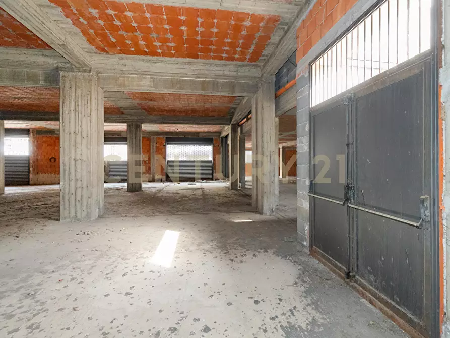 Immagine 35 di Attività artigianale in vendita  in Via Antonio Gramsci 80/84 a Giarre