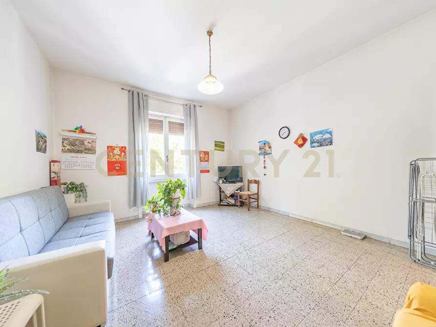 Immagine 20 di Trilocale in vendita  in Via Rosa Guarnieri Carducci 3 a Roma