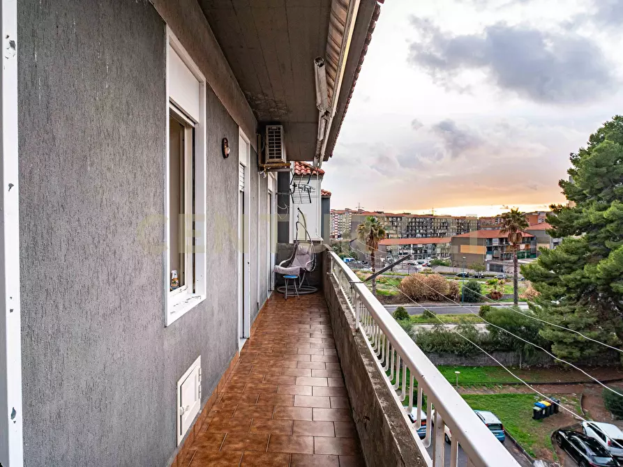 Immagine 2 di Appartamento in vendita  in Via delle Robinie 4 a Catania