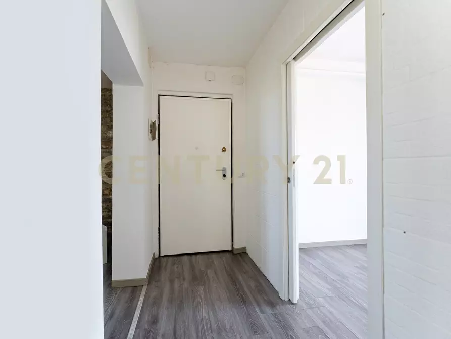 Immagine 20 di Trilocale in vendita  in Via Vittorio Emanuele Orlando 24 a Tremestieri Etneo