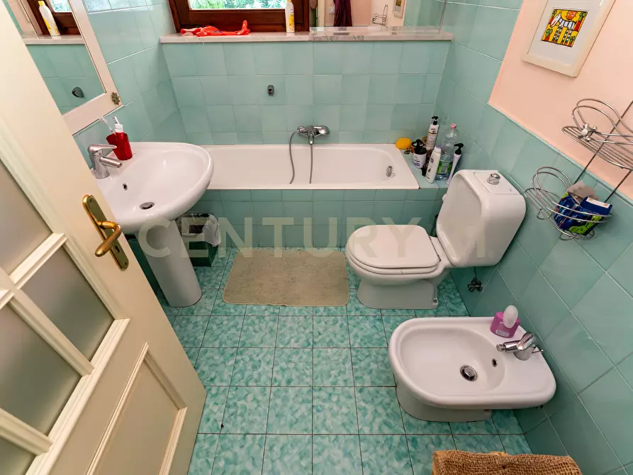 Immagine 71 di Villa in vendita  in Via Timparosa 39 a Aci Castello