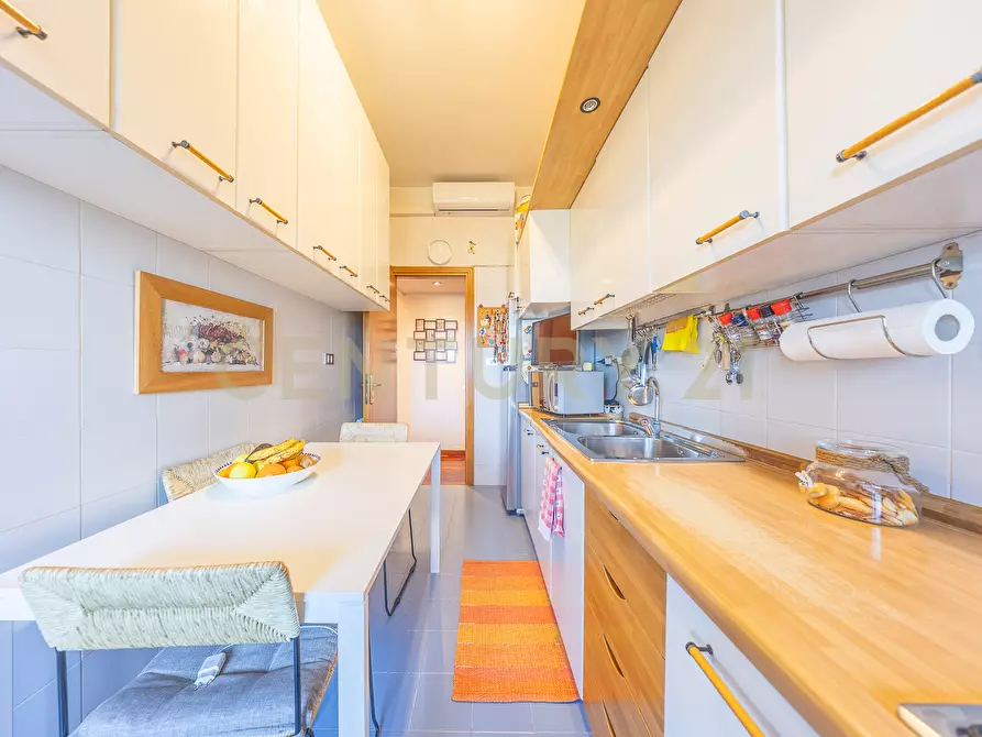 Immagine 15 di Trilocale in vendita  in Via Paolo Barison 14 a Roma