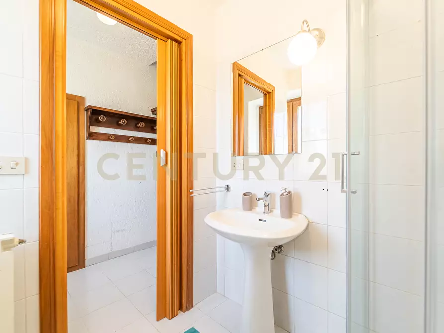 Immagine 12 di Villa in vendita  in Via Colle Sant'Angelo 36 a Serrone