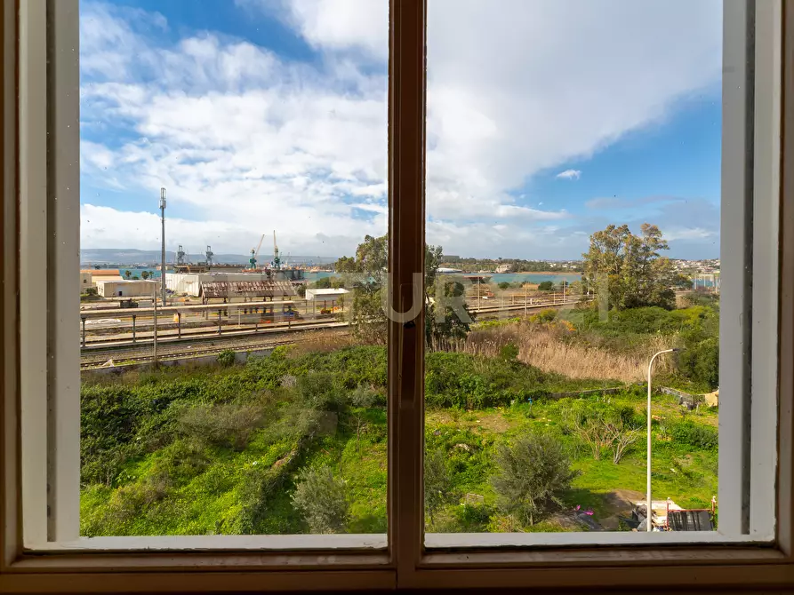 Immagine 43 di Quadrilocale in vendita  in Via Ragusa 17 a Augusta