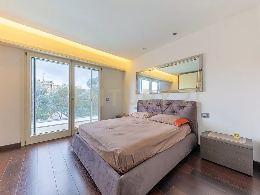 Immagine 70 di Villa in affitto  in Via Bedollo 117 a Roma