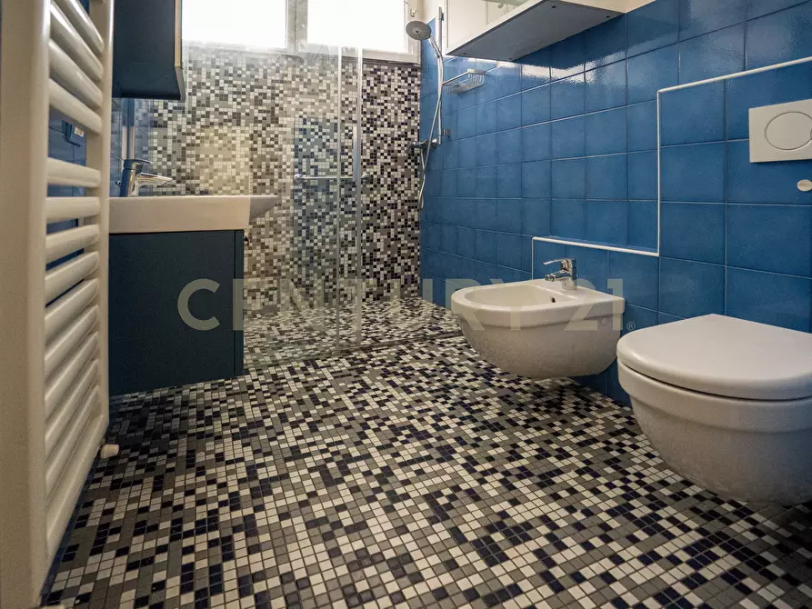 Immagine 41 di Pentalocale in vendita  in Via Umberto Maddalena 1 a Verona