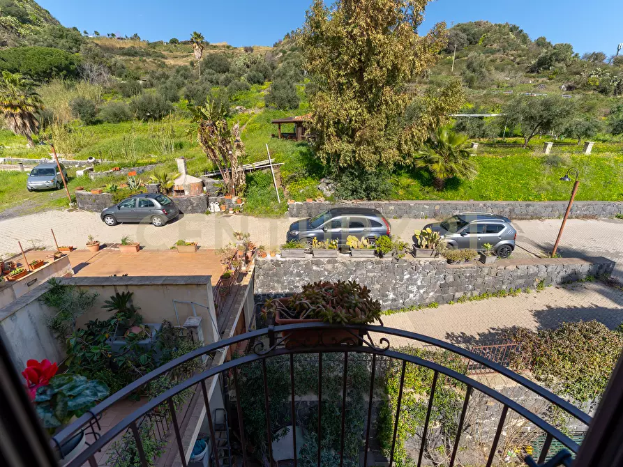 Immagine 21 di Appartamento in vendita  in Via Stazione 12 a Aci Castello