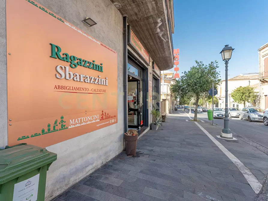 Immagine 5 di Attività commerciale in vendita  in Via Vittorio Emanuele 214 a Belpasso
