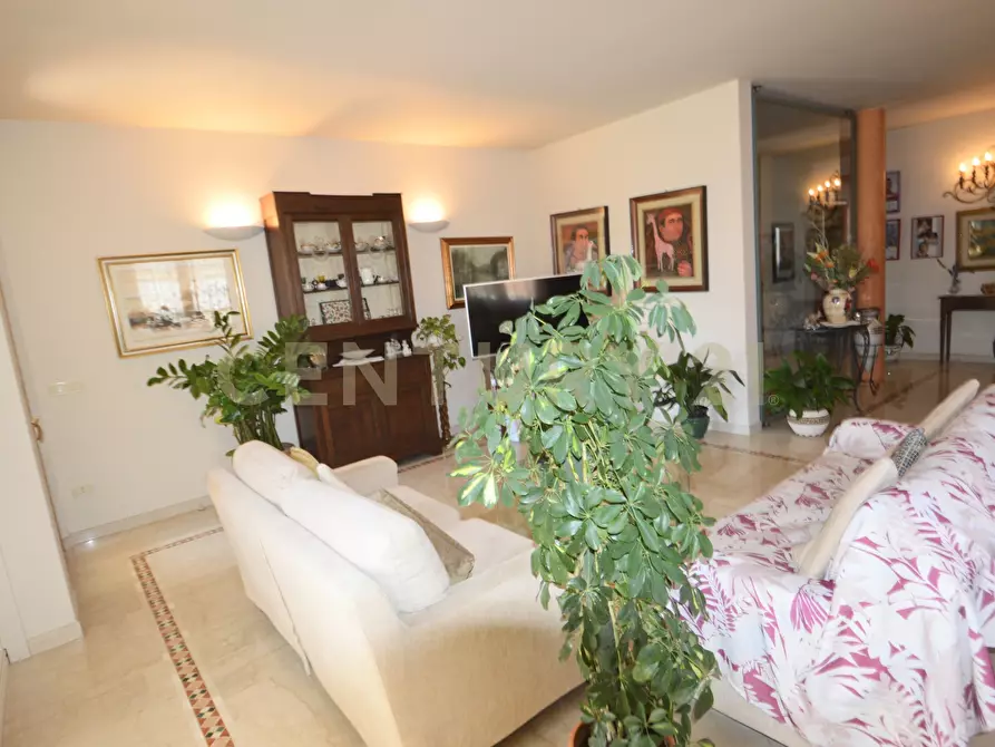 Immagine 10 di Villa in vendita  a Grosseto