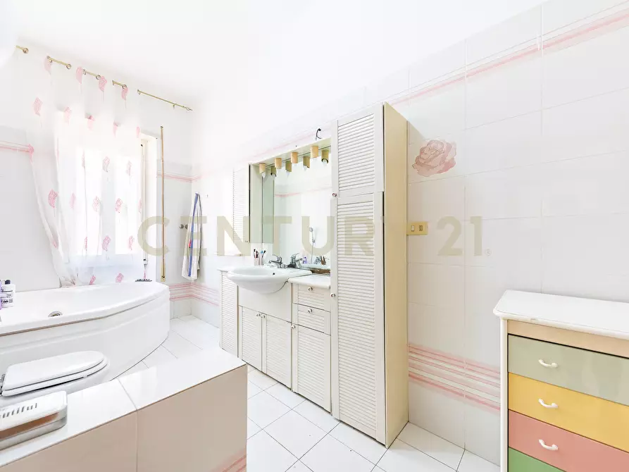 Immagine 12 di Appartamento in vendita  in Via Francesco Breschi 10 a Anzio