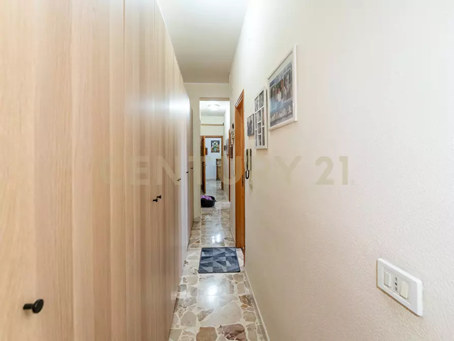 Immagine 23 di Quadrilocale in vendita  in Corso dei Mille 54 a Catania