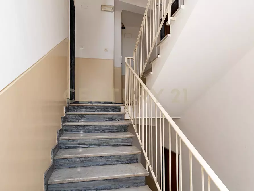 Immagine 18 di Quadrilocale in vendita  in Via Genova 64 a Catania
