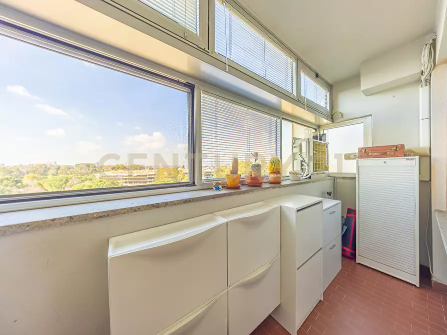 Immagine 30 di Trilocale in vendita  in Via Paolo Barison 14 a Roma