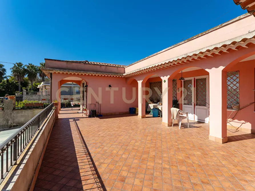 Immagine 31 di Villa in vendita  in Via Alcaloro Petrone 47 a Viagrande