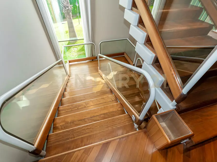 Immagine 38 di Villa in vendita  in Via dei Maceratoi 4 a Acireale