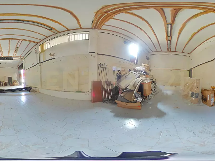 Immagine 9 di Garage in vendita  in Via Antonio de Curtis 27 a Misterbianco