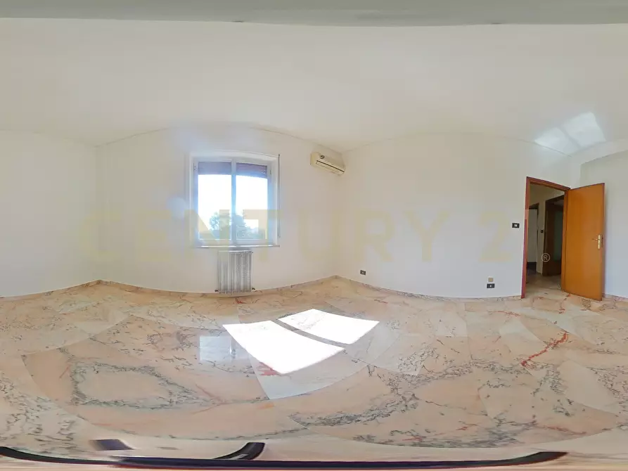 Immagine 56 di Pentalocale in affitto  in Viale Lorenzo Bolano 45 a Catania