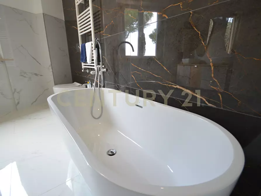 Immagine 20 di Pentalocale in vendita  in Via Senese 173/A a Grosseto