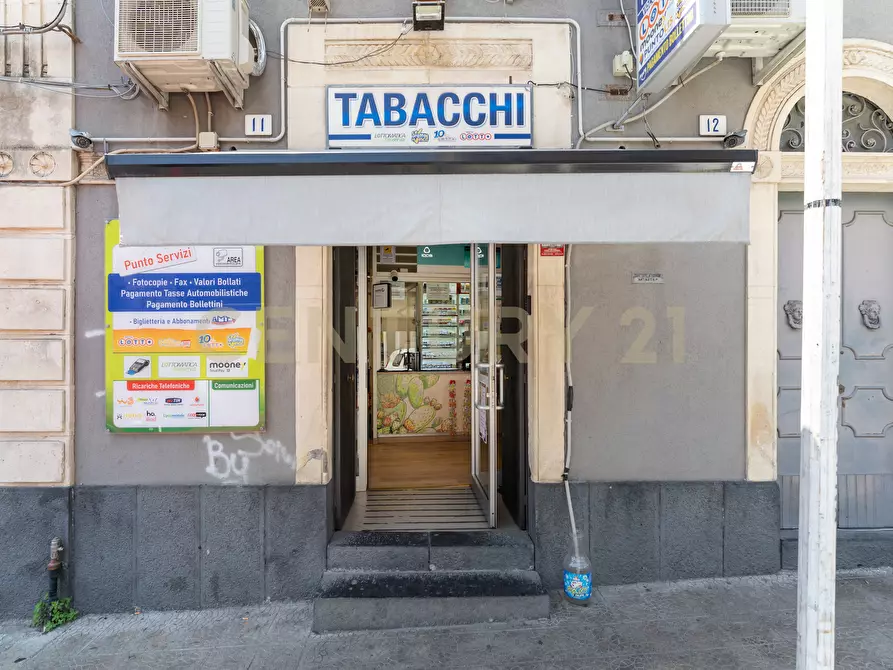 Immagine 1 di Tabaccheria in vendita  in Piazza Grande 11 a Catania