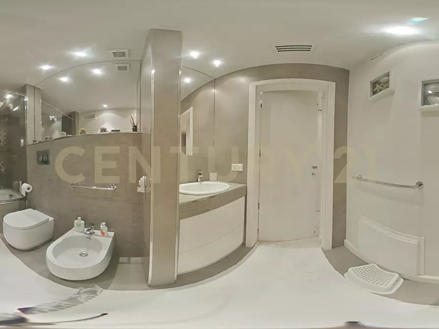 Immagine 53 di Appartamento in vendita  in Via Masaniello 8 a Catania