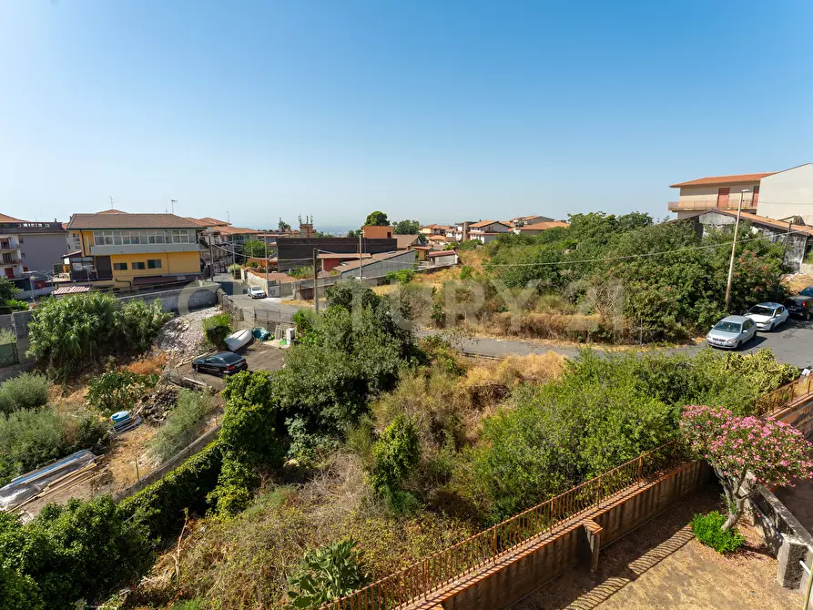 Immagine 38 di Quadrilocale in vendita  in Via Poggio D'Aquila 20 a Catania