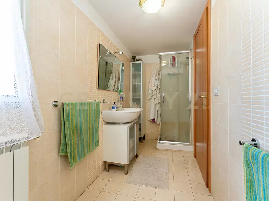 Immagine 35 di Pentalocale in vendita  in Via Acquedotto Greco 248 a Catania