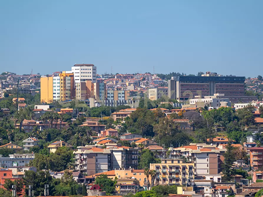 Immagine 55 di Attico in vendita  in Viale Mario Rapisardi 314 a Catania