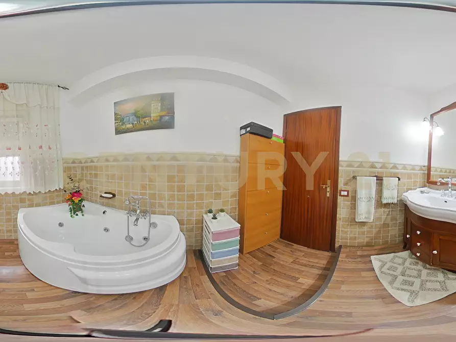 Immagine 50 di Appartamento in vendita  in Via Giordano Bruno a Misterbianco