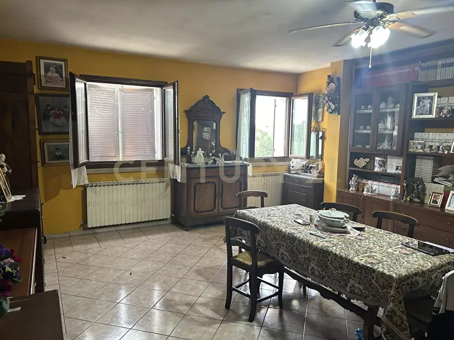 Immagine 12 di Pentalocale in vendita  in Strada Ostigliese 190 a Roncoferraro