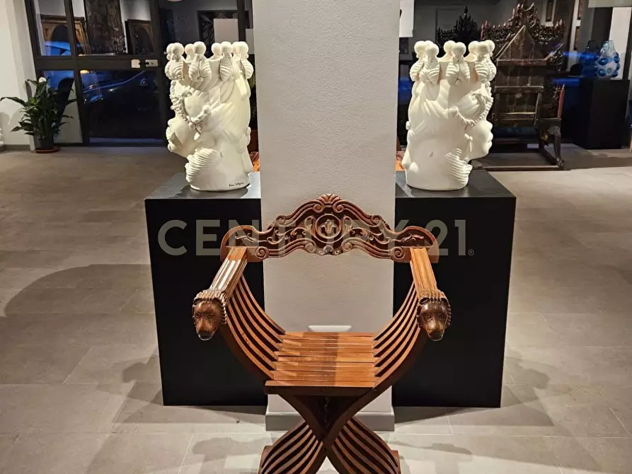 Immagine 10 di Attività commerciale in vendita  in Via Firenze 229/231 a Catania