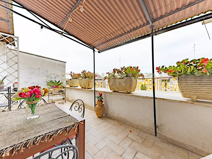 Immagine 25 di Attico in vendita  in Via Tripolitania 182 a Roma