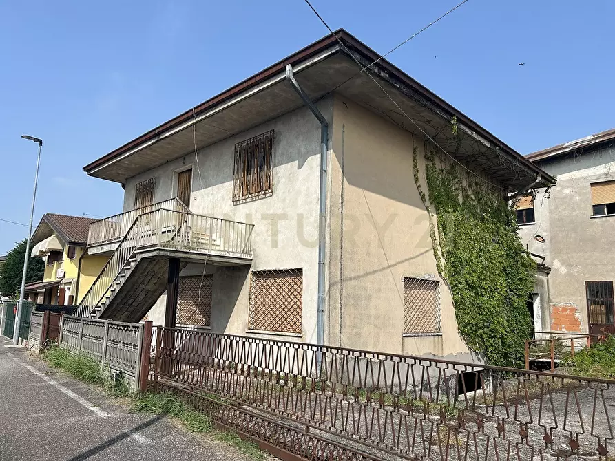 Immagine 3 di Casa indipendente in vendita  in Via Giacomo Puccini 5 a Oppeano