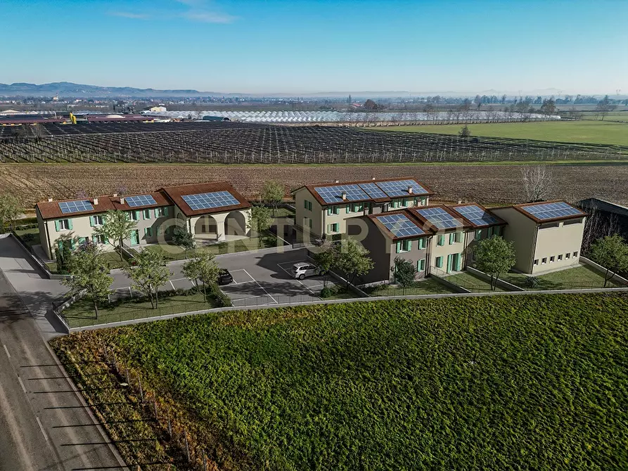 Immagine 4 di Casa semindipendente in vendita  in Via Toffanelle Nuove a Zevio