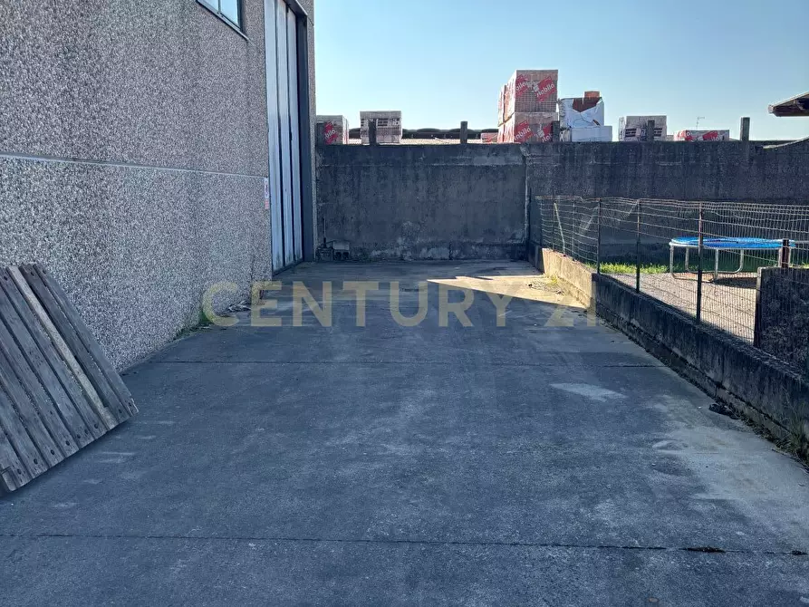 Immagine 8 di Attività artigianale in affitto  in Via Caduti sul Lavoro 23 a Isola Della Scala