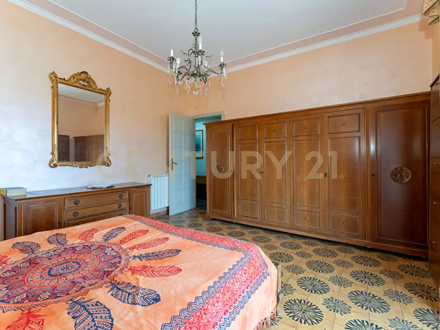 Immagine 30 di Pentalocale in vendita  in Via Madonna delle Lacrime 64 a Catania