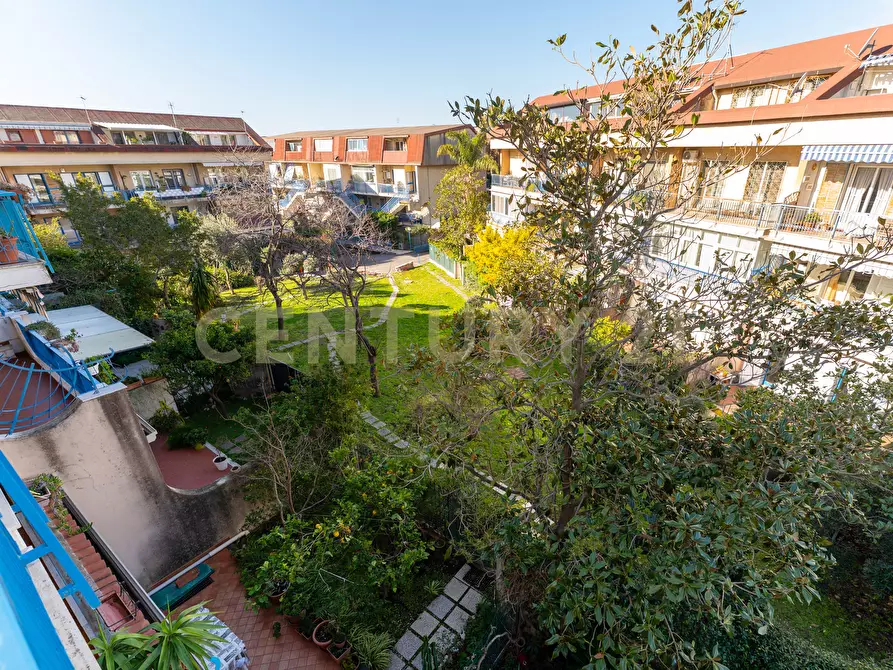 Immagine 24 di Casa semindipendente in vendita  in Via G. Leopardi 1 a Sant'agata Li Battiati