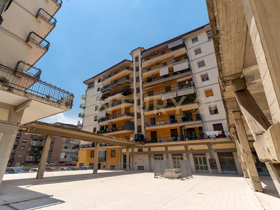 Immagine 3 di Quadrilocale in vendita  in Via Vincenzo Giuffrida 203 a Catania