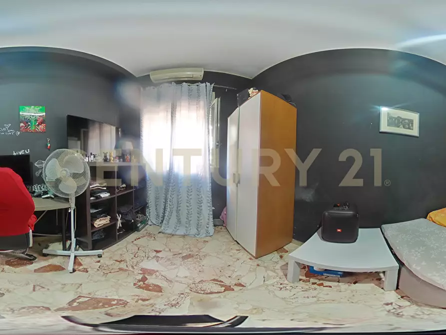 Immagine 45 di Pentalocale in vendita  in Via Isole Eolie 126 a Paterno'